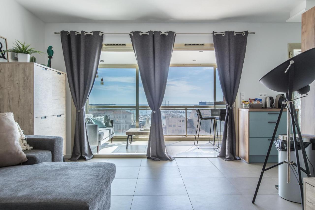 Lb Vacation Rentals I Admire Panoramic Ocean Views Through Walls Of Windows Cannes Eksteriør bilde