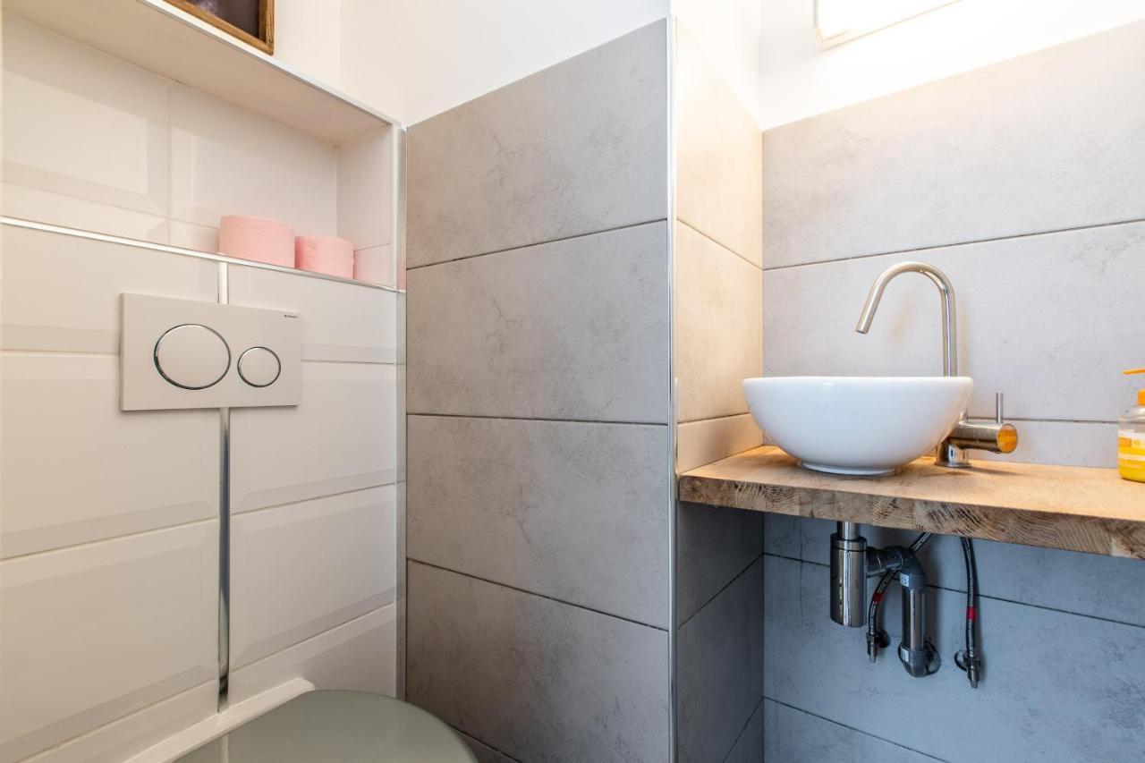Lb Vacation Rentals I Admire Panoramic Ocean Views Through Walls Of Windows Cannes Eksteriør bilde